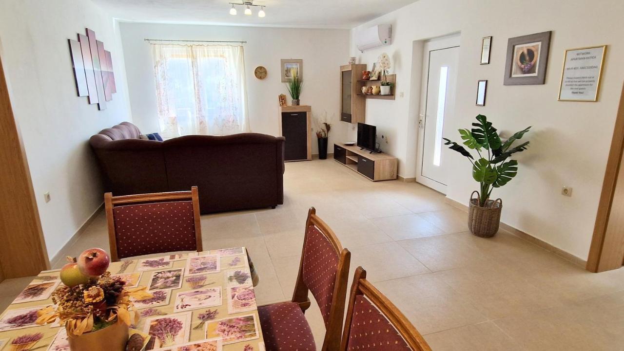 Apartment Katica Krk Town Exterior photo